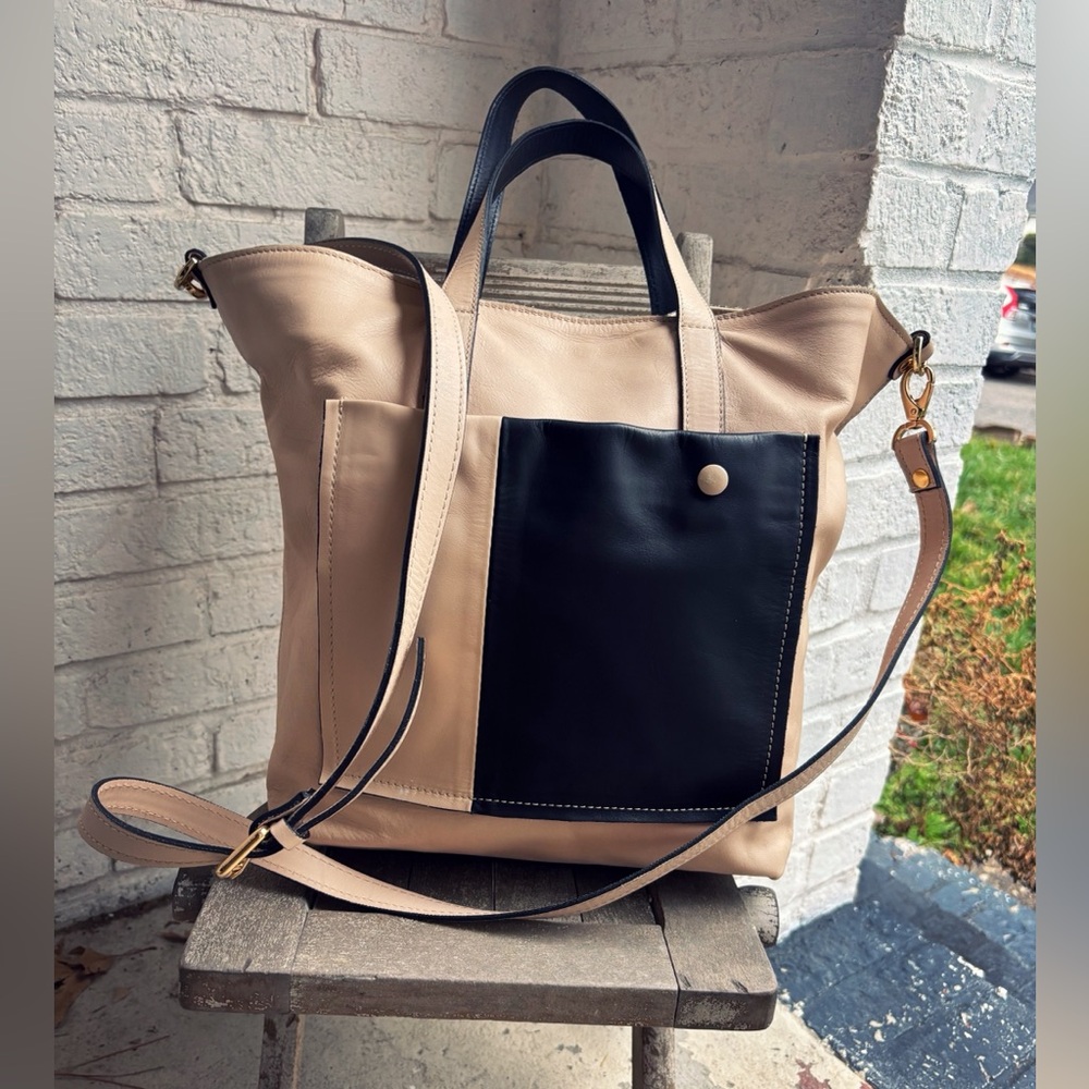 💕💗A. BELLUCCI Two tone CONVERTIBLE Large ITALIAN Leather TOTE Bag 💕🖤